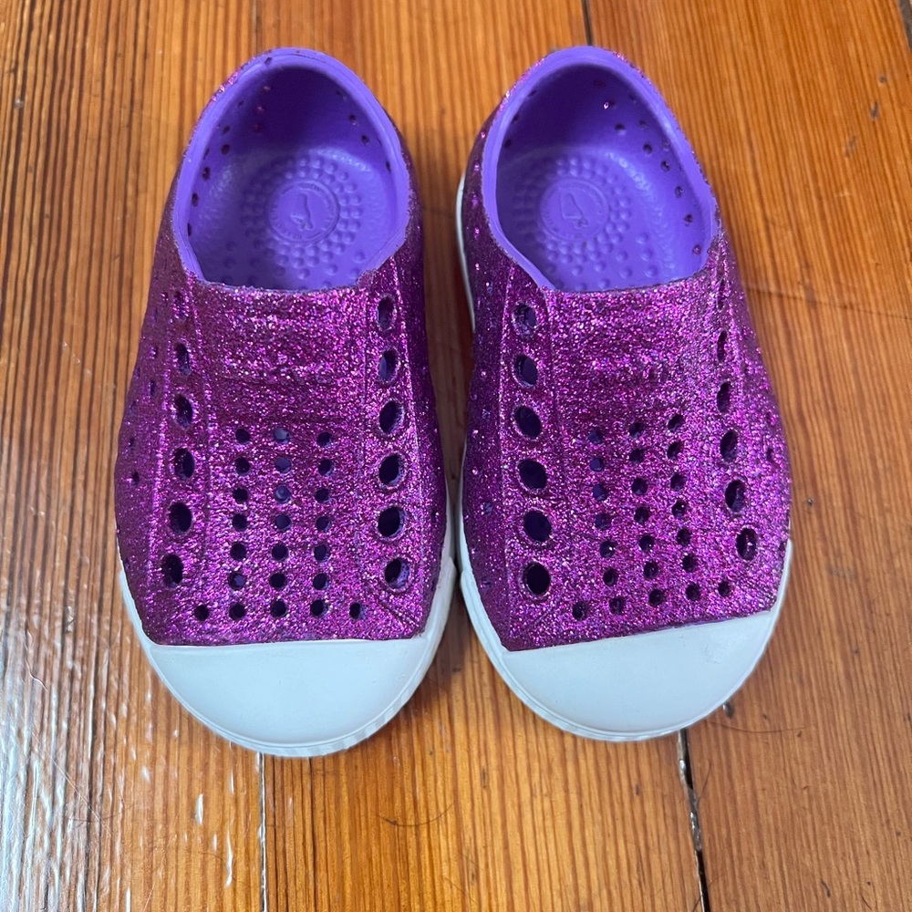 Native toddler Jefferson‎ glitter sneaker 4c
